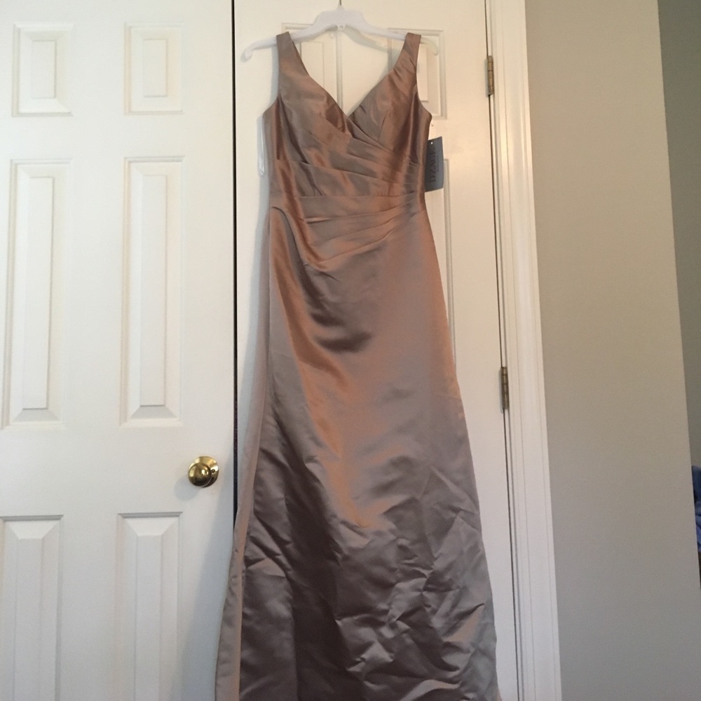 D’zage Bridesmaid or Prom dress!